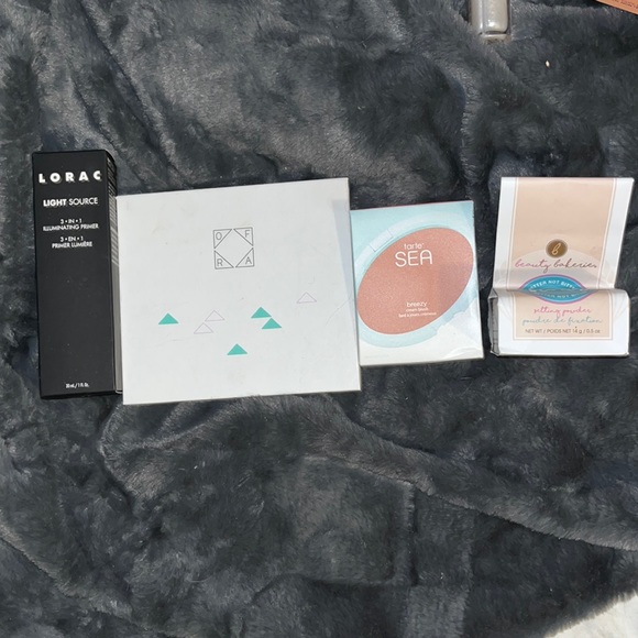 Makeup bundle